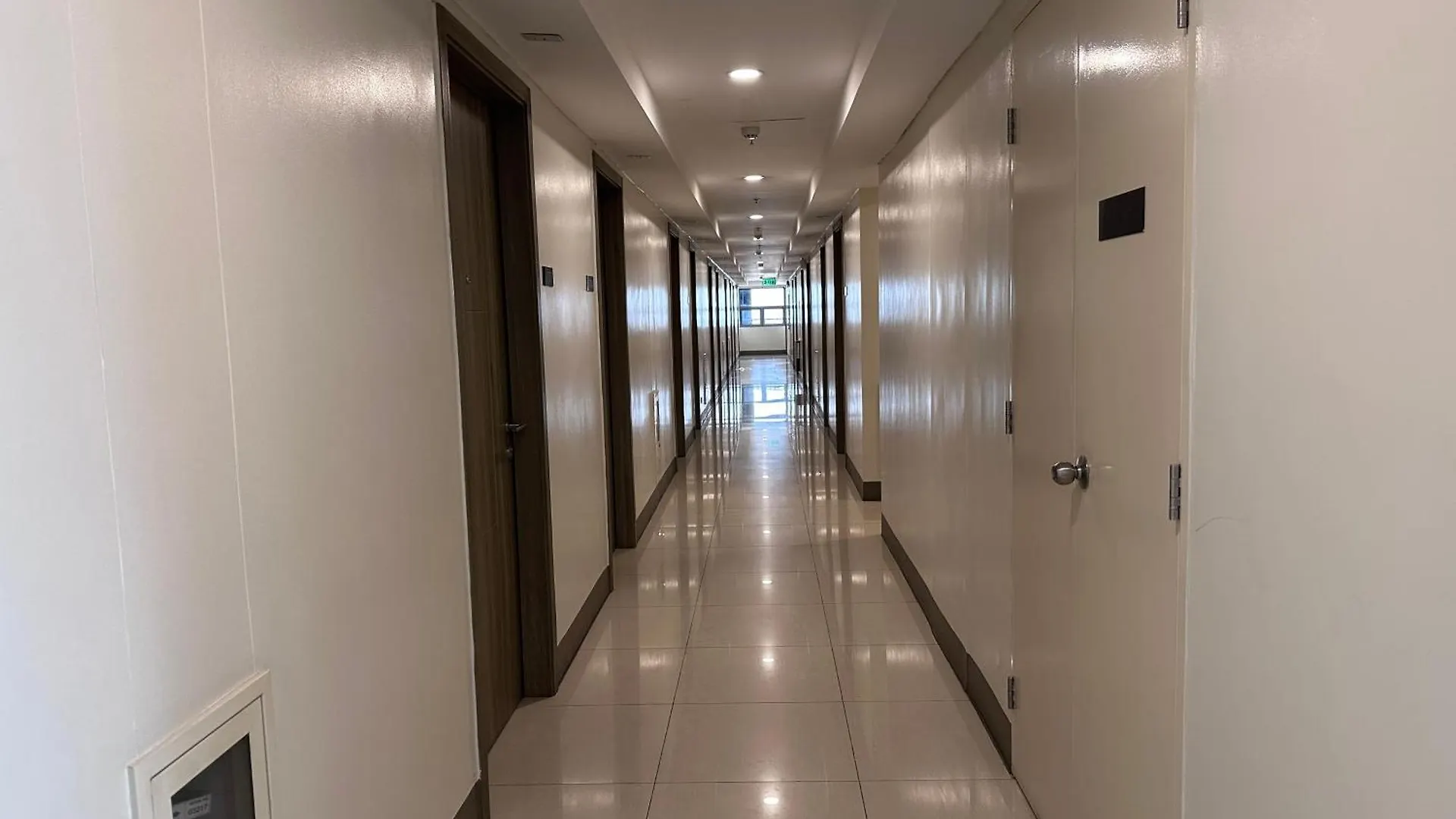Cairong Inn Condominium Pool Tv With Netflix Fame Residences Mandaluyong 0*,  Philippines