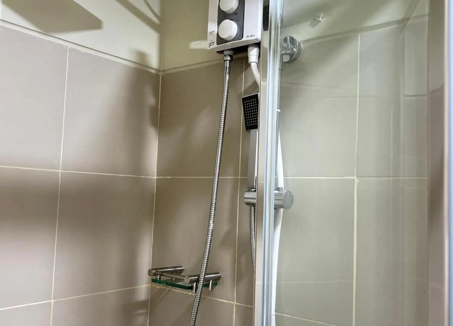 Cairong Inn Condominium Pool Tv With Netflix Fame Residences Mandaluyong 0*,