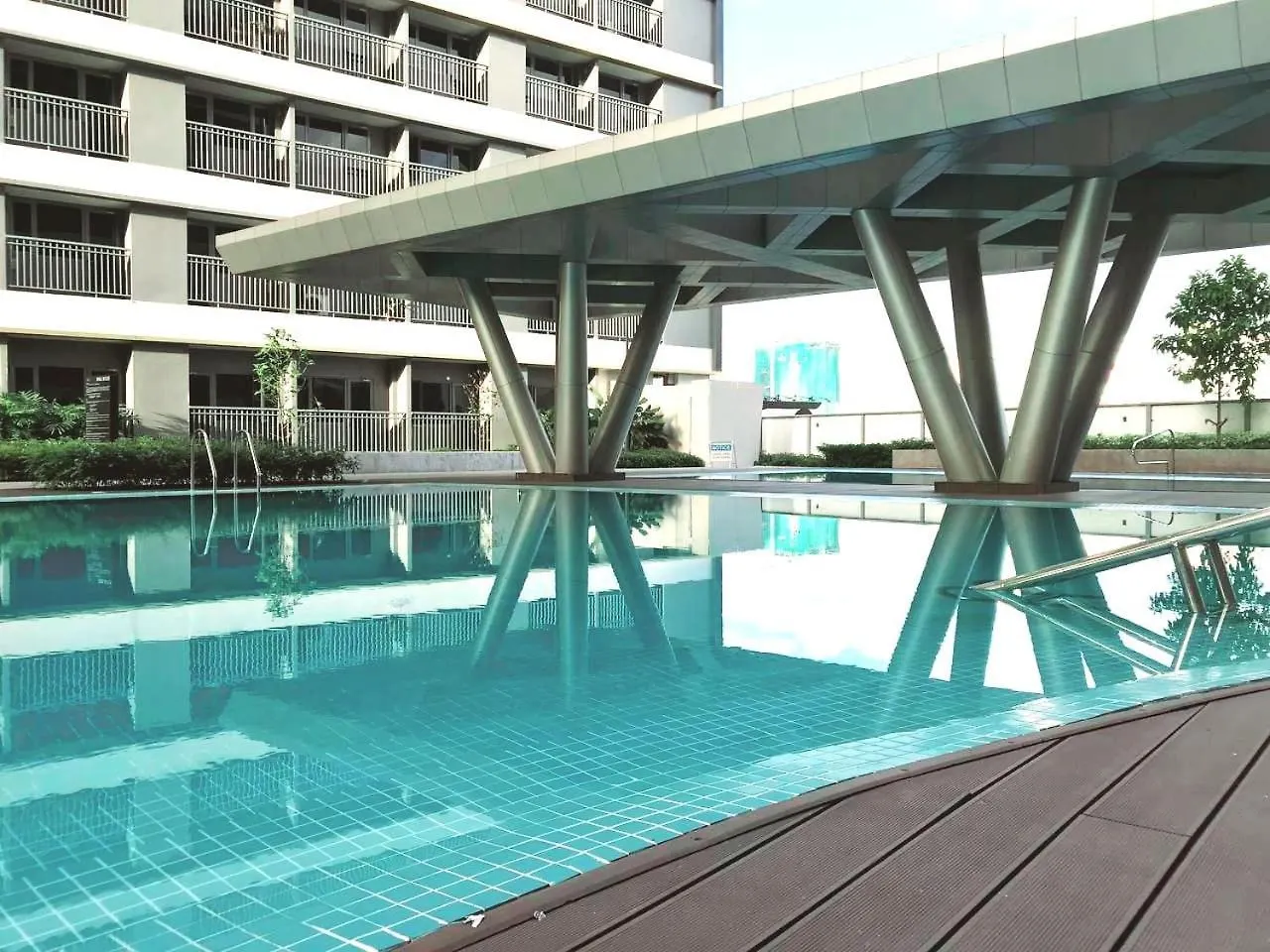 Cairong Inn Condominium Pool Tv With Netflix Fame Residences Mandaluyong 0*,